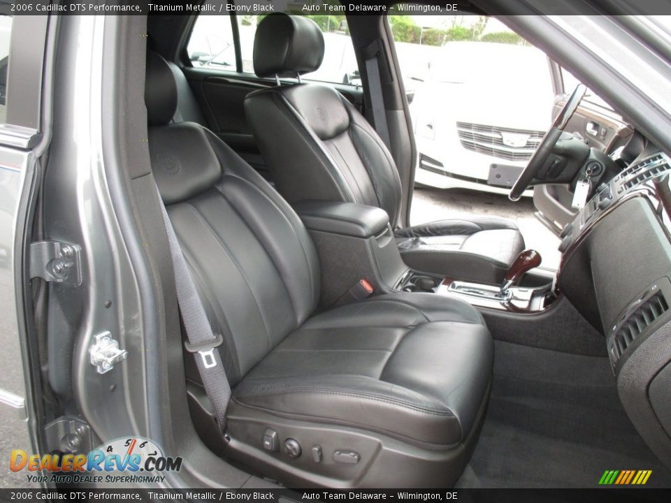 2006 Cadillac DTS Performance Titanium Metallic / Ebony Black Photo #14
