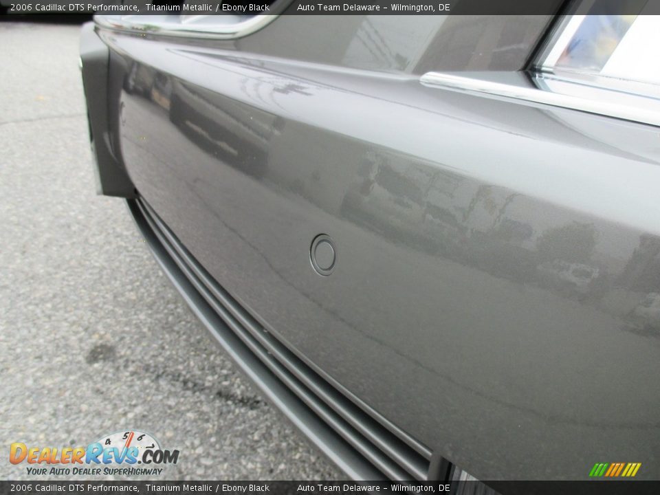 2006 Cadillac DTS Performance Titanium Metallic / Ebony Black Photo #21