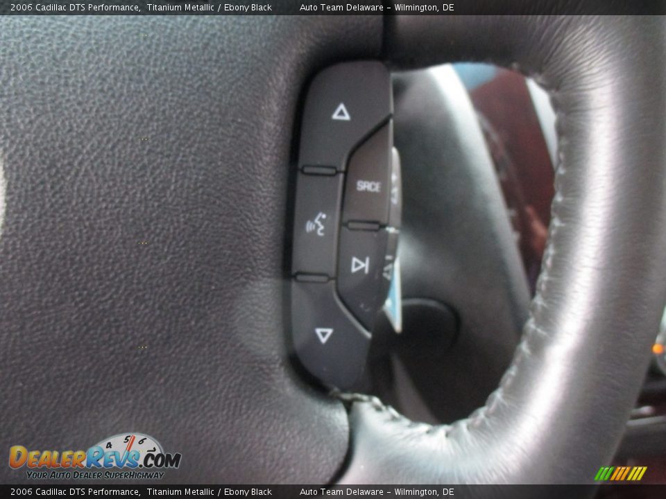 2006 Cadillac DTS Performance Titanium Metallic / Ebony Black Photo #32