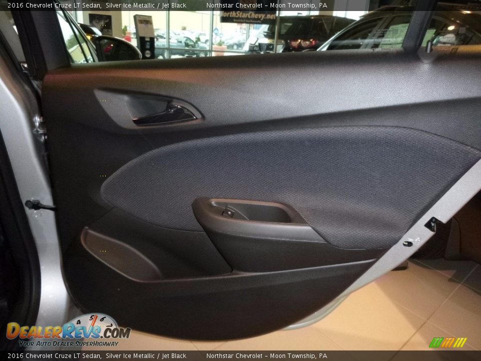 2016 Chevrolet Cruze LT Sedan Silver Ice Metallic / Jet Black Photo #4