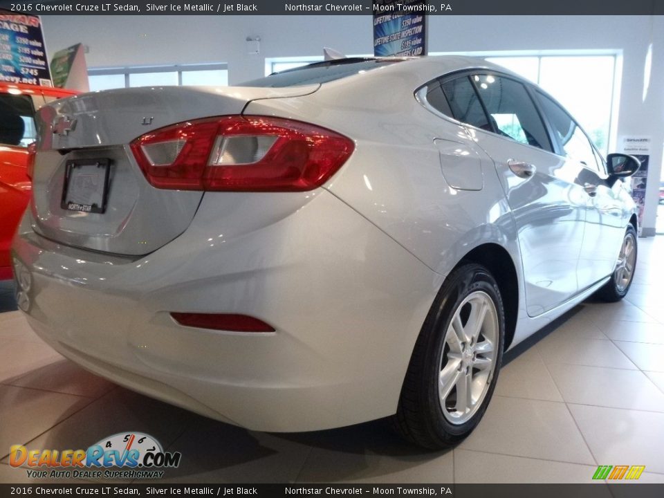 2016 Chevrolet Cruze LT Sedan Silver Ice Metallic / Jet Black Photo #5