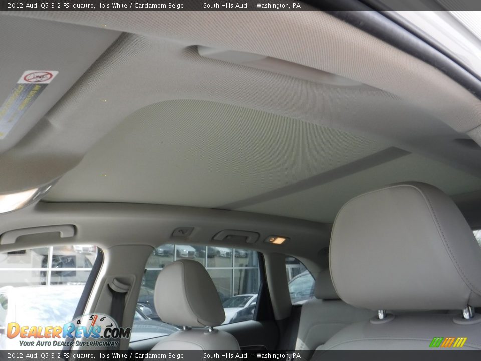 2012 Audi Q5 3.2 FSI quattro Ibis White / Cardamom Beige Photo #16