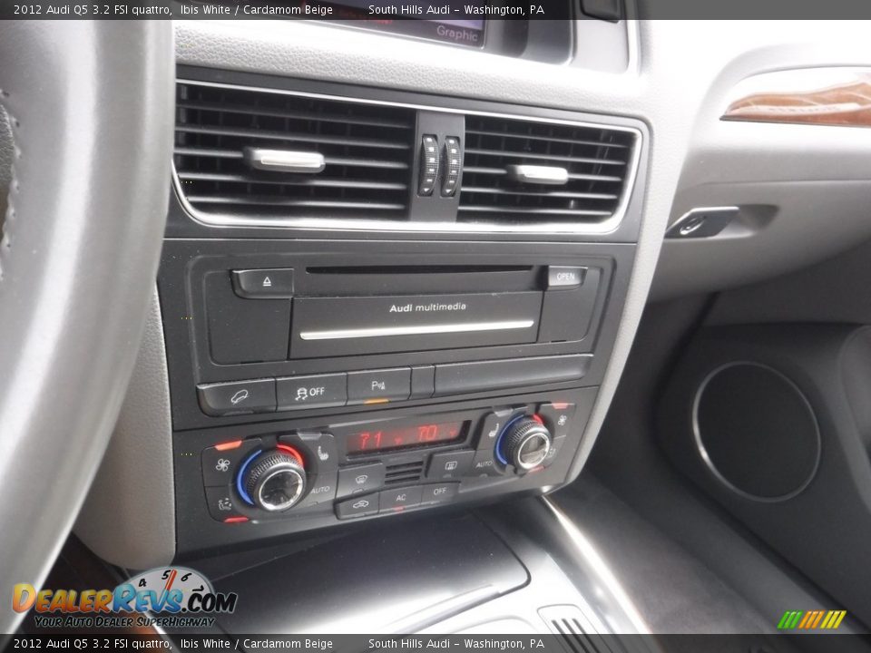 2012 Audi Q5 3.2 FSI quattro Ibis White / Cardamom Beige Photo #24