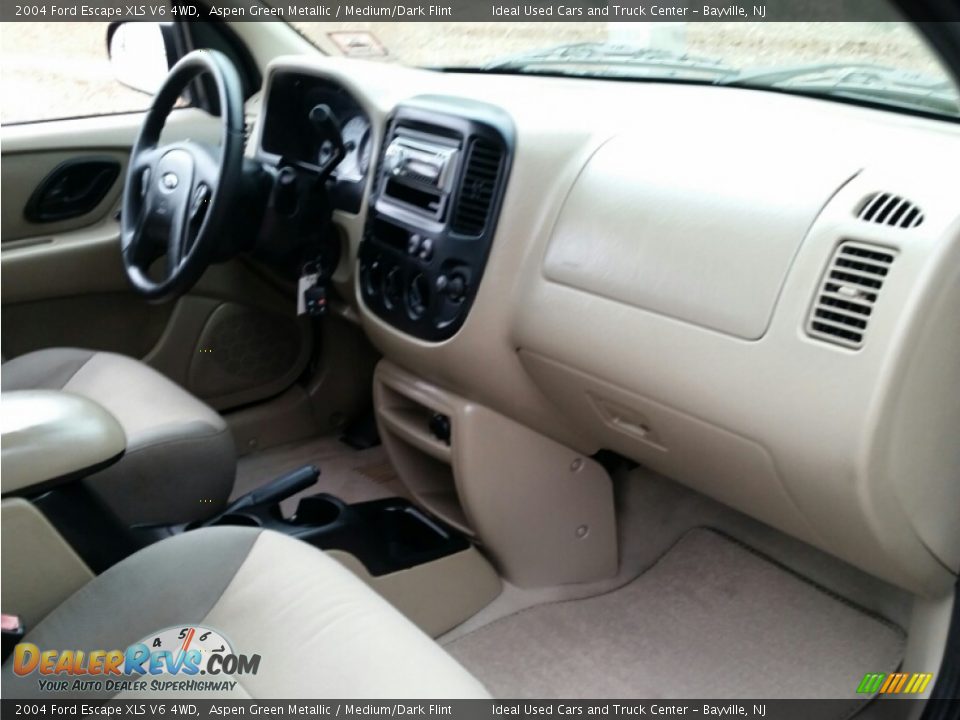 2004 Ford Escape XLS V6 4WD Aspen Green Metallic / Medium/Dark Flint Photo #10