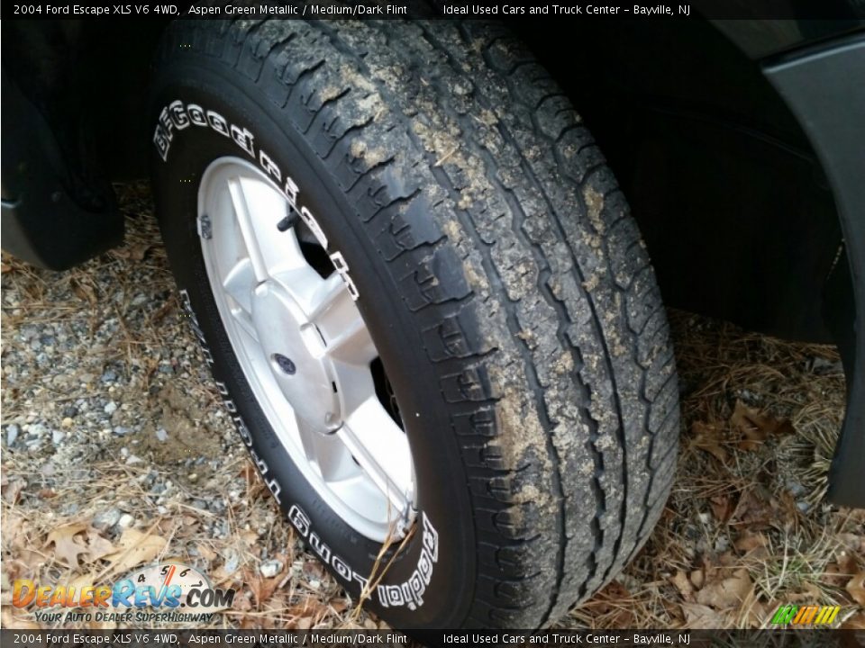 2004 Ford Escape XLS V6 4WD Aspen Green Metallic / Medium/Dark Flint Photo #28