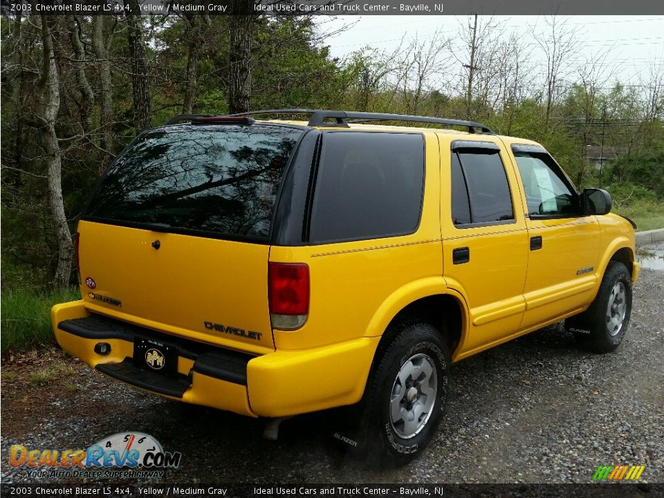 2003 Chevrolet Blazer LS 4x4 Yellow / Medium Gray Photo #7