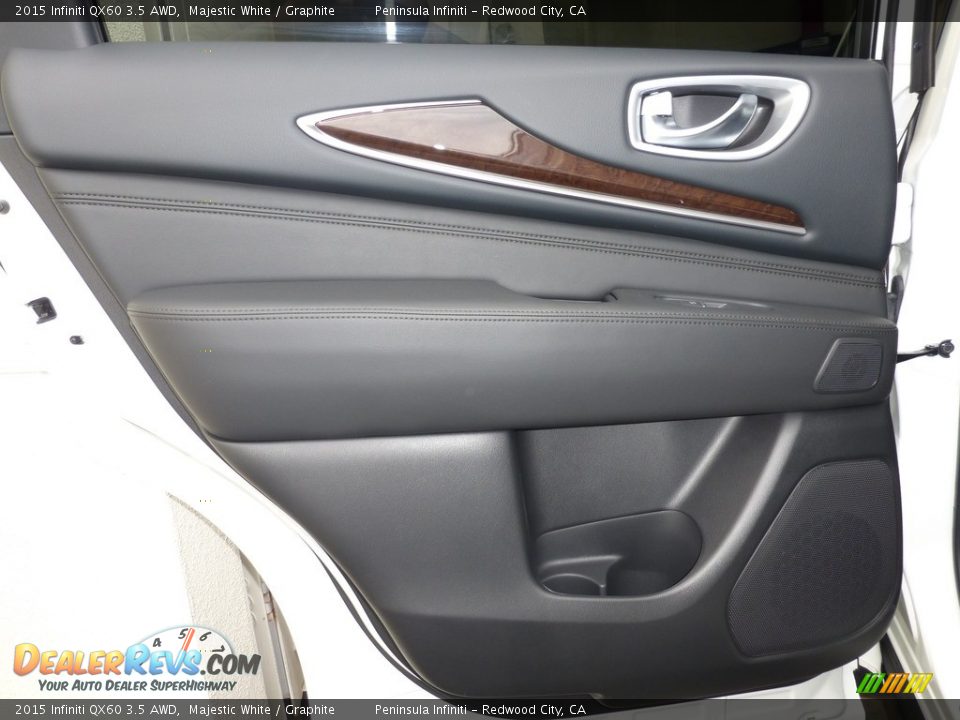 2015 Infiniti QX60 3.5 AWD Majestic White / Graphite Photo #24