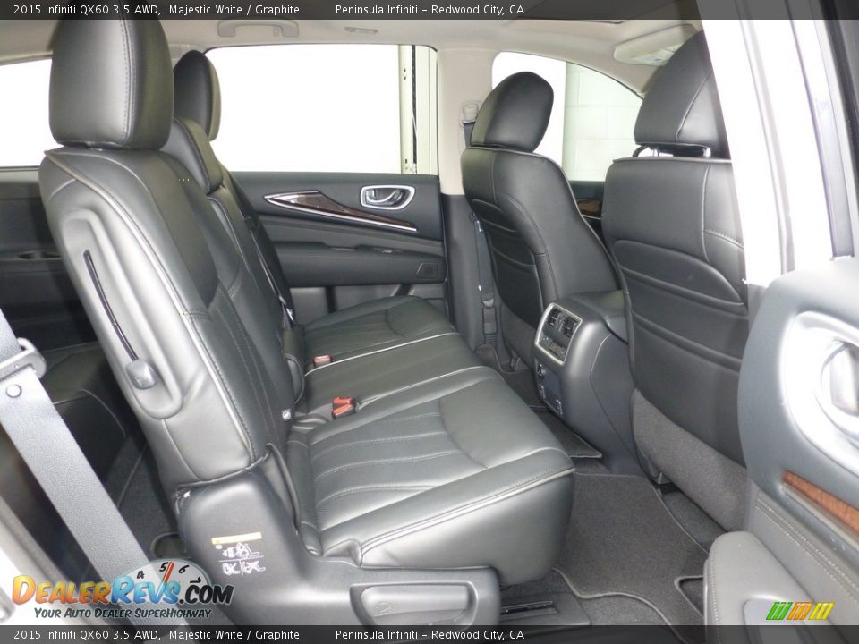 2015 Infiniti QX60 3.5 AWD Majestic White / Graphite Photo #27