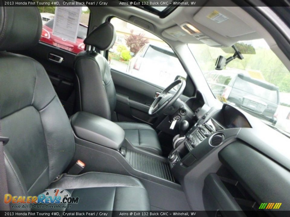 2013 Honda Pilot Touring 4WD Crystal Black Pearl / Gray Photo #4