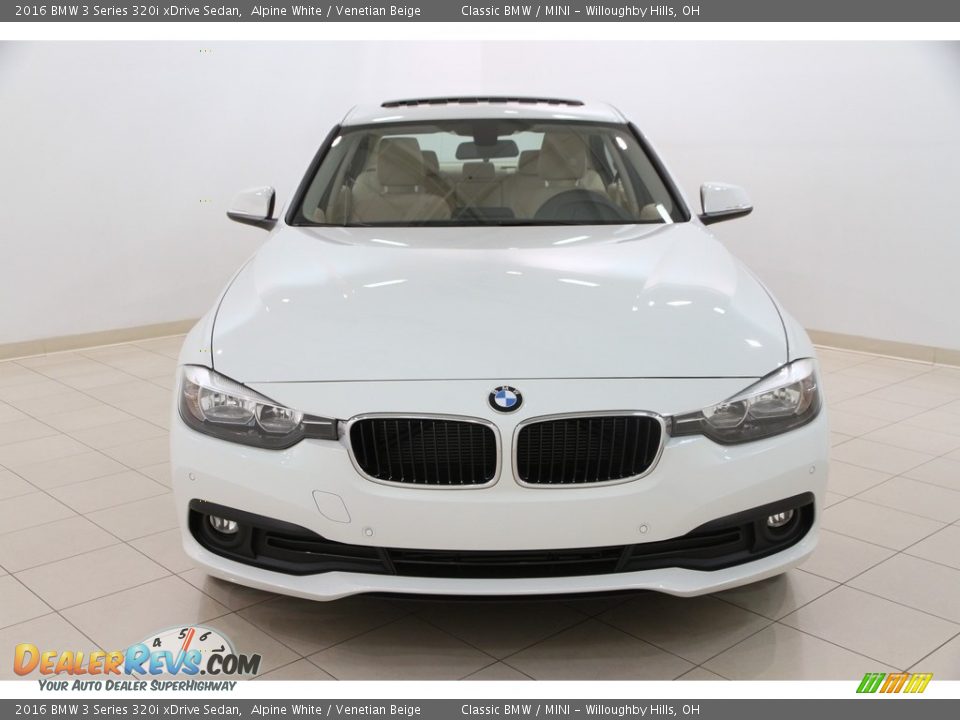 2016 BMW 3 Series 320i xDrive Sedan Alpine White / Venetian Beige Photo #2