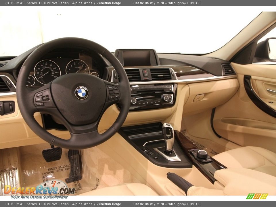 2016 BMW 3 Series 320i xDrive Sedan Alpine White / Venetian Beige Photo #6