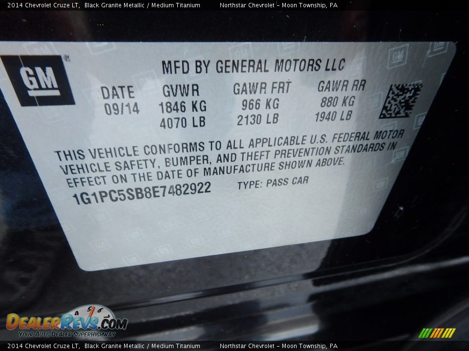 2014 Chevrolet Cruze LT Black Granite Metallic / Medium Titanium Photo #28