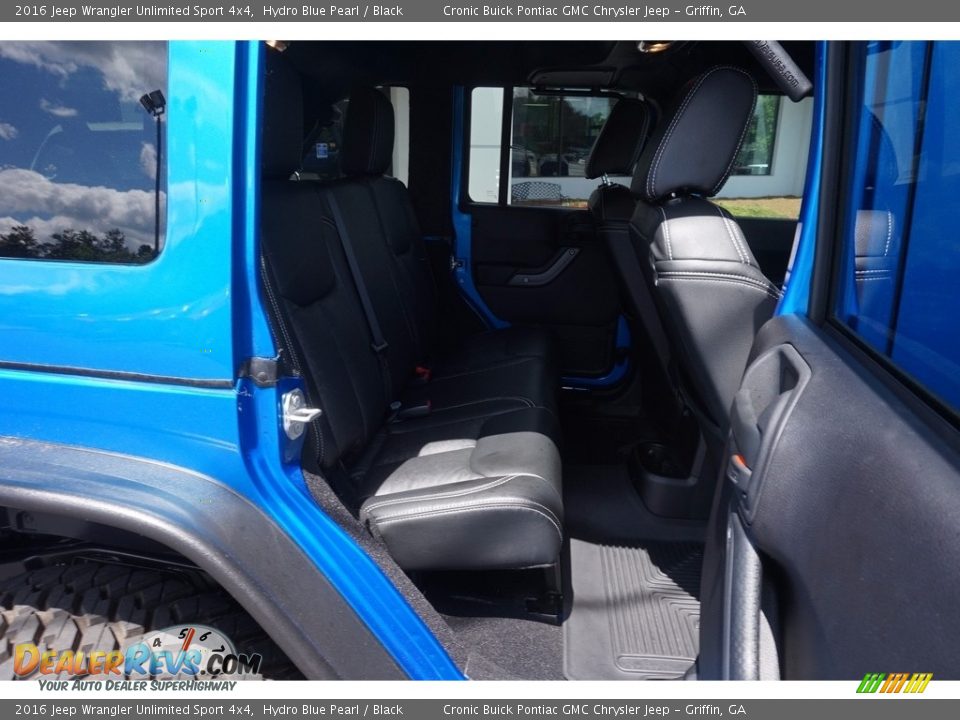 2016 Jeep Wrangler Unlimited Sport 4x4 Hydro Blue Pearl / Black Photo #21