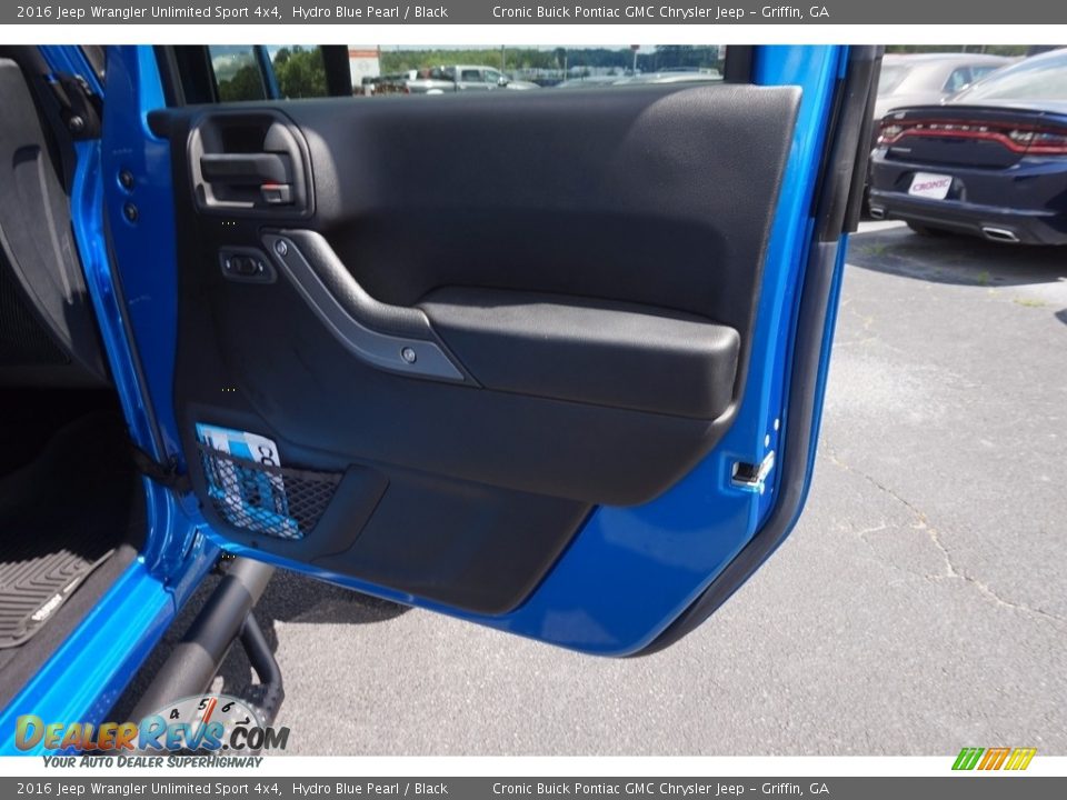 2016 Jeep Wrangler Unlimited Sport 4x4 Hydro Blue Pearl / Black Photo #25