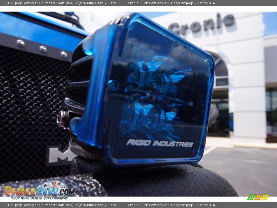 2016 Jeep Wrangler Unlimited Sport 4x4 Hydro Blue Pearl / Black Photo #28