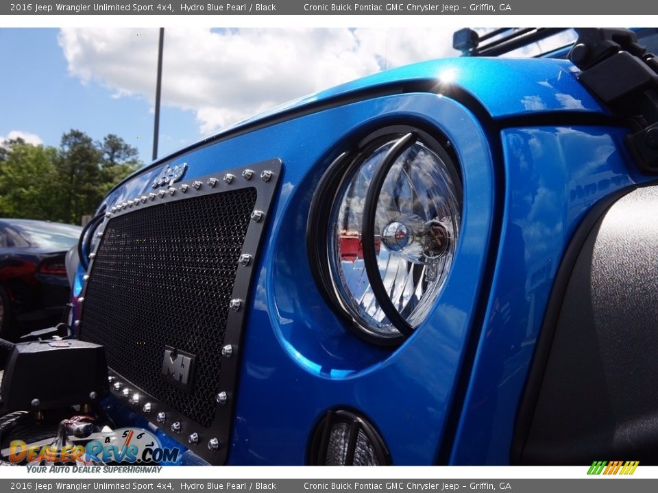 2016 Jeep Wrangler Unlimited Sport 4x4 Hydro Blue Pearl / Black Photo #29