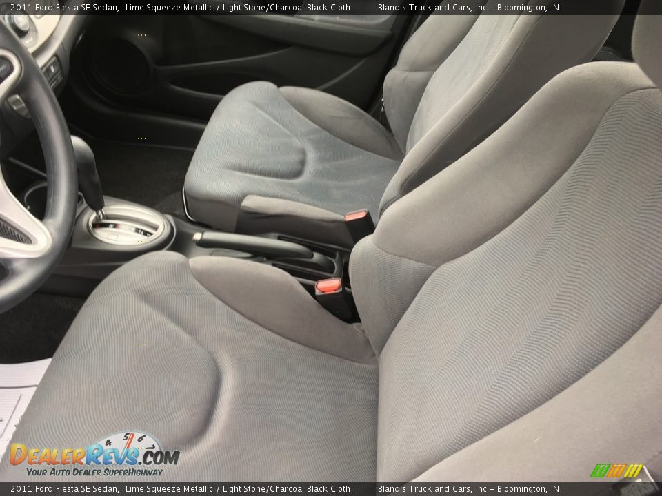 2011 Ford Fiesta SE Sedan Lime Squeeze Metallic / Light Stone/Charcoal Black Cloth Photo #11