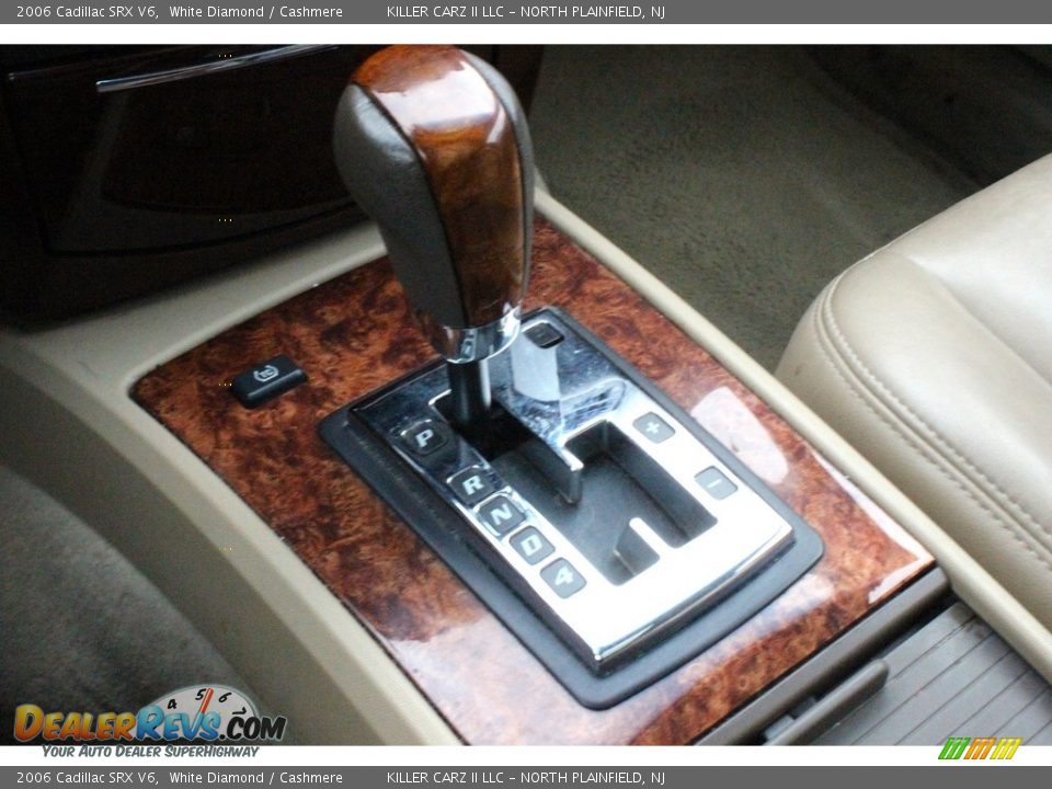 2006 Cadillac SRX V6 White Diamond / Cashmere Photo #24