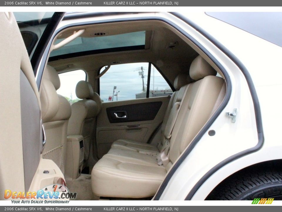 2006 Cadillac SRX V6 White Diamond / Cashmere Photo #25