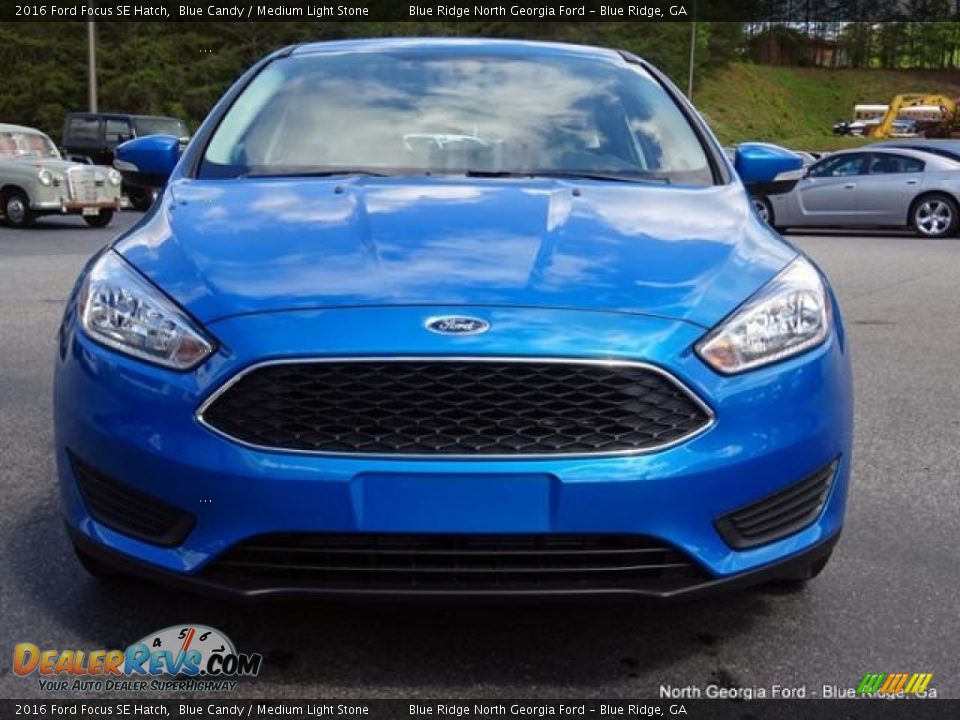 2016 Ford Focus SE Hatch Blue Candy / Medium Light Stone Photo #8