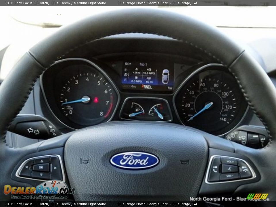 2016 Ford Focus SE Hatch Blue Candy / Medium Light Stone Photo #19