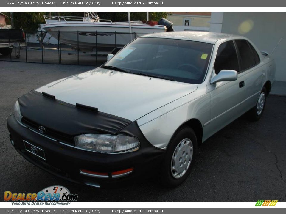 1994 Toyota Camry LE Sedan Platinum Metallic / Gray Photo #2