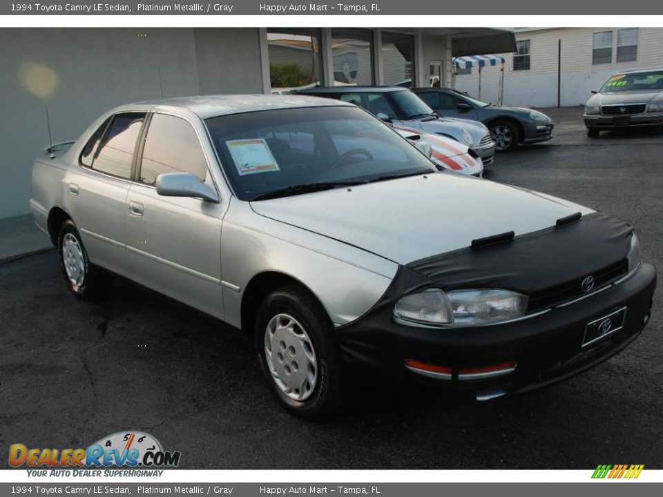 1994 Toyota Camry LE Sedan Platinum Metallic / Gray Photo #4