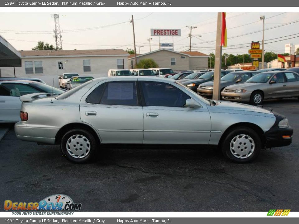 1994 Toyota Camry LE Sedan Platinum Metallic / Gray Photo #5
