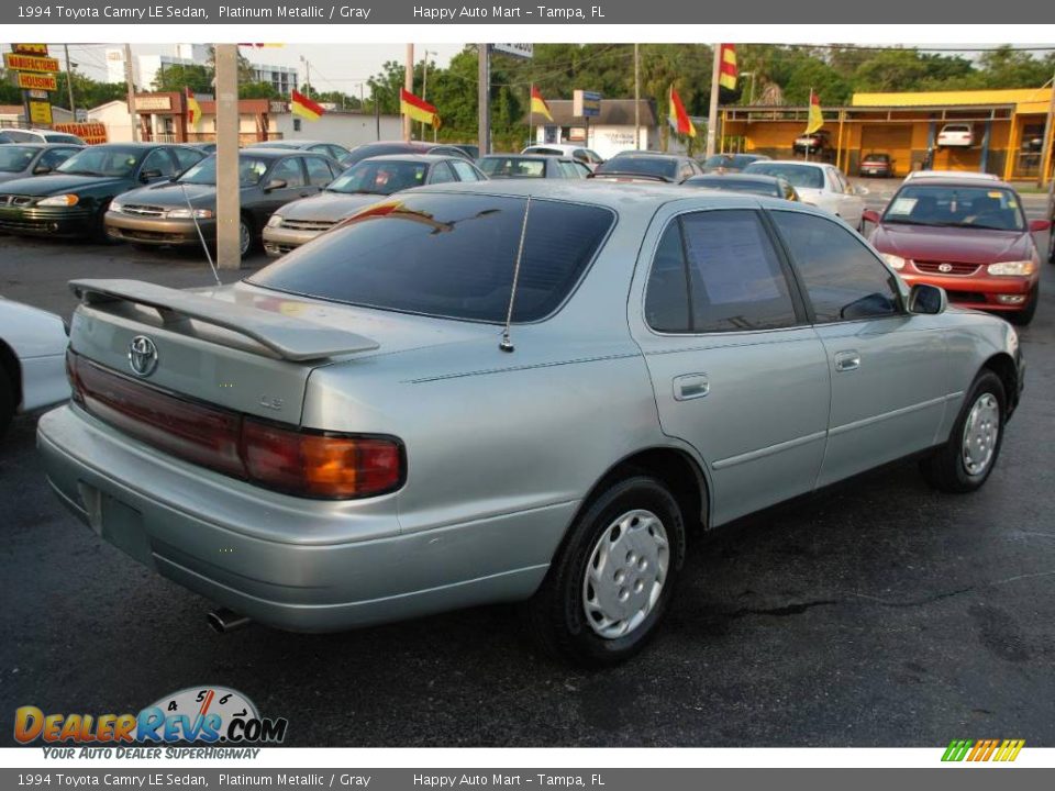 1994 Toyota Camry LE Sedan Platinum Metallic / Gray Photo #6