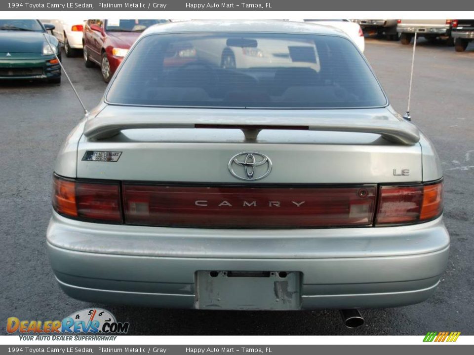 1994 Toyota Camry LE Sedan Platinum Metallic / Gray Photo #7