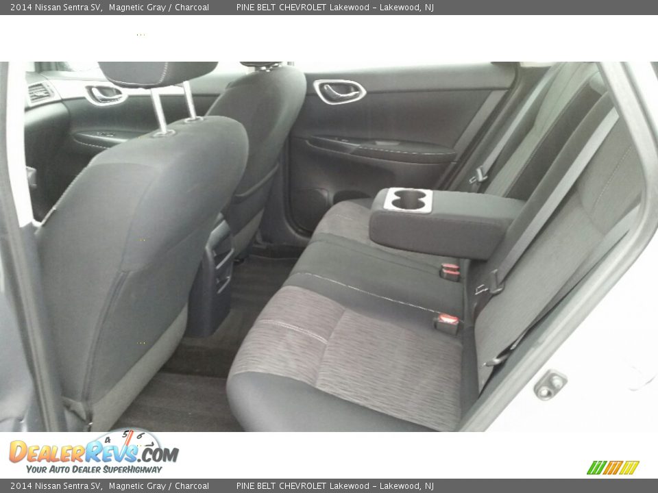 2014 Nissan Sentra SV Magnetic Gray / Charcoal Photo #11