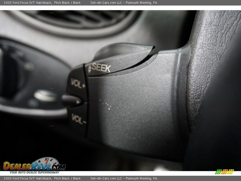 2003 Ford Focus SVT Hatchback Pitch Black / Black Photo #29