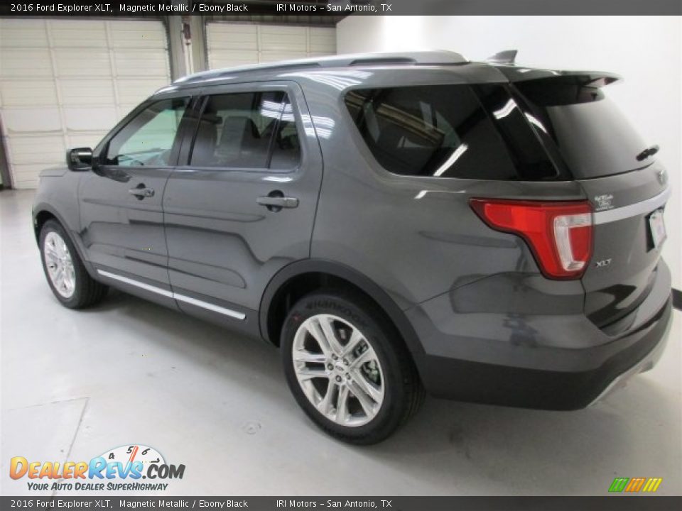 2016 Ford Explorer XLT Magnetic Metallic / Ebony Black Photo #7