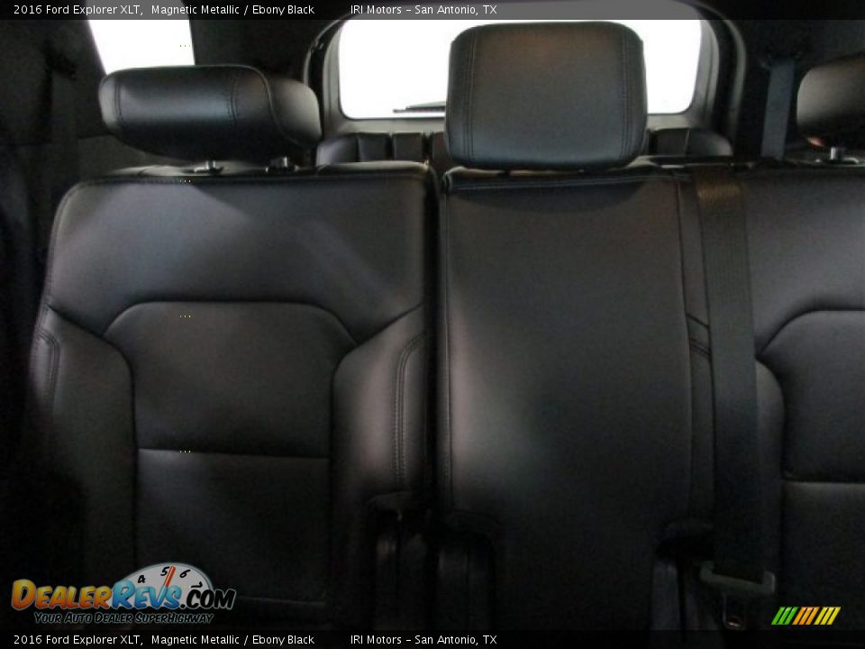 2016 Ford Explorer XLT Magnetic Metallic / Ebony Black Photo #18