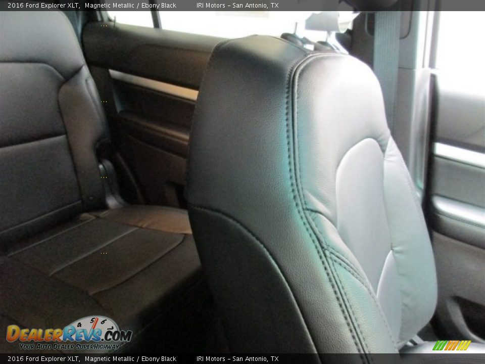 2016 Ford Explorer XLT Magnetic Metallic / Ebony Black Photo #20