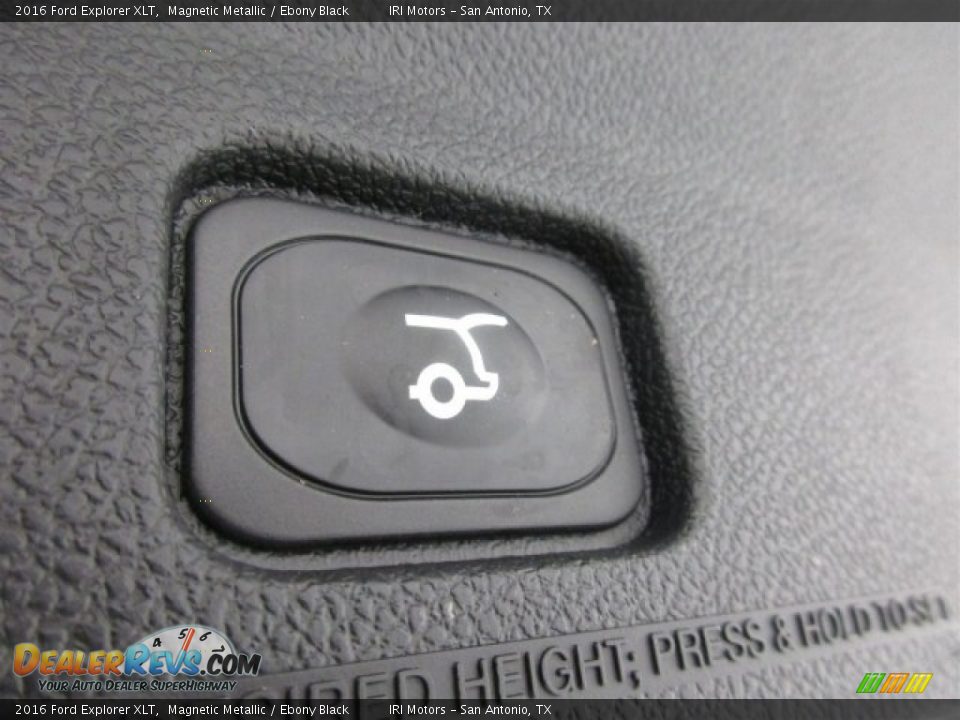 2016 Ford Explorer XLT Magnetic Metallic / Ebony Black Photo #28