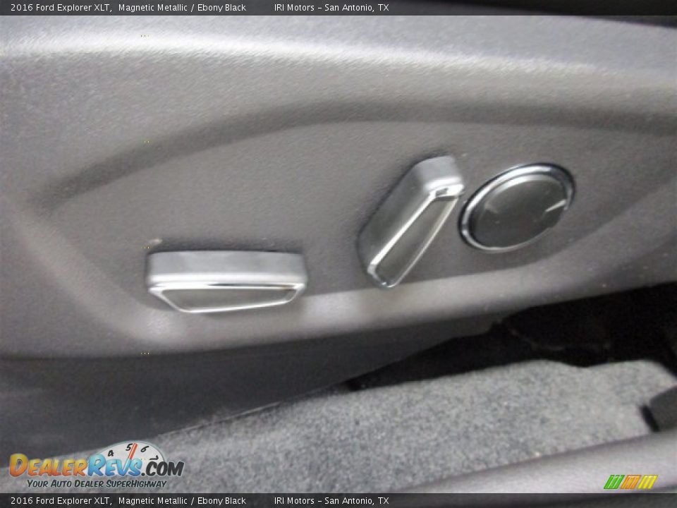 2016 Ford Explorer XLT Magnetic Metallic / Ebony Black Photo #29