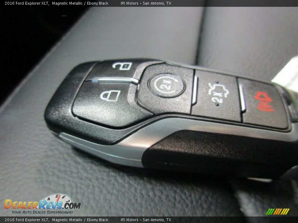 2016 Ford Explorer XLT Magnetic Metallic / Ebony Black Photo #34