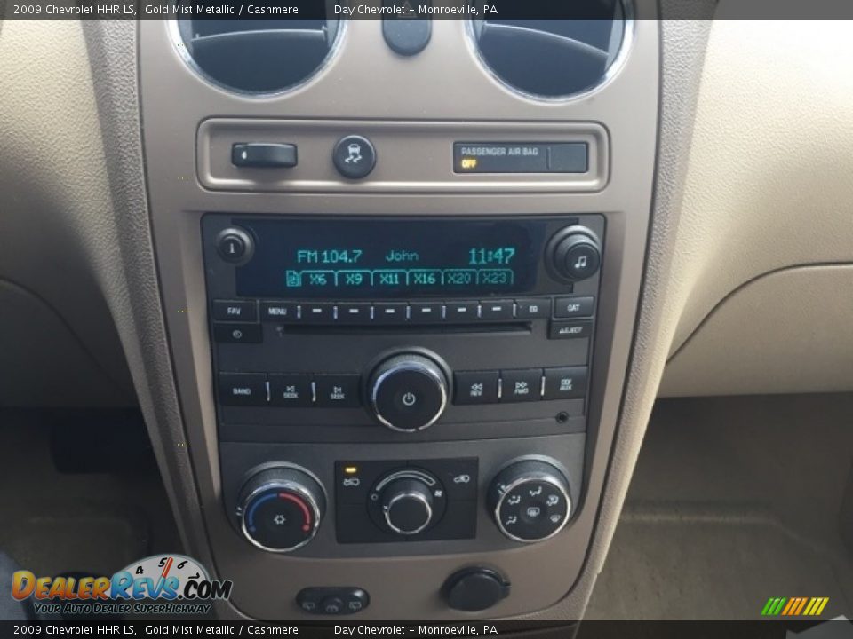 2009 Chevrolet HHR LS Gold Mist Metallic / Cashmere Photo #10