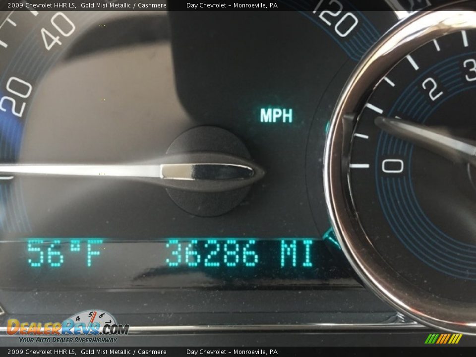 2009 Chevrolet HHR LS Gold Mist Metallic / Cashmere Photo #11