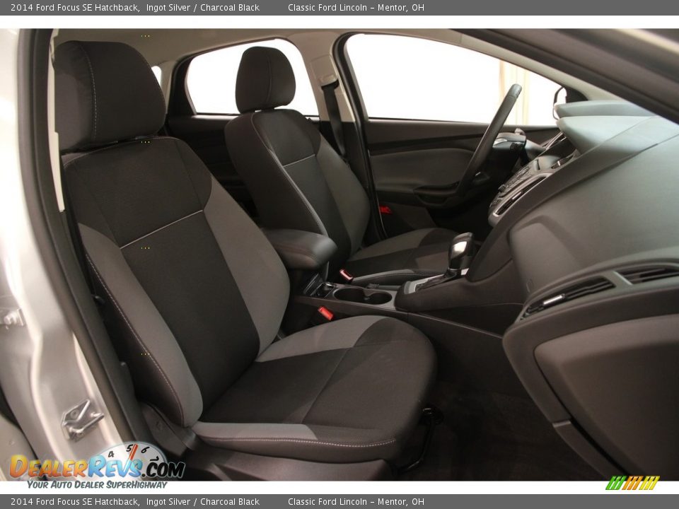2014 Ford Focus SE Hatchback Ingot Silver / Charcoal Black Photo #10