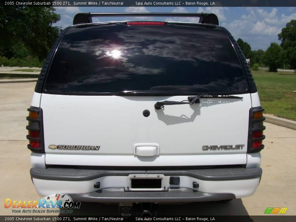 2005 Chevrolet Suburban 1500 Z71 Summit White / Tan/Neutral Photo #4