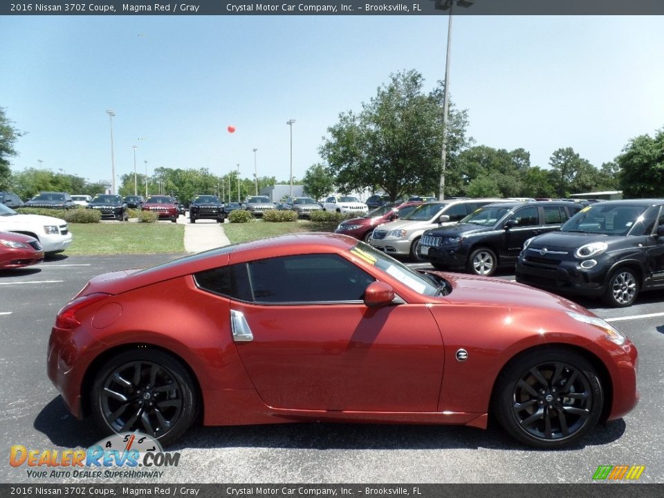 2016 Nissan 370Z Coupe Magma Red / Gray Photo #8