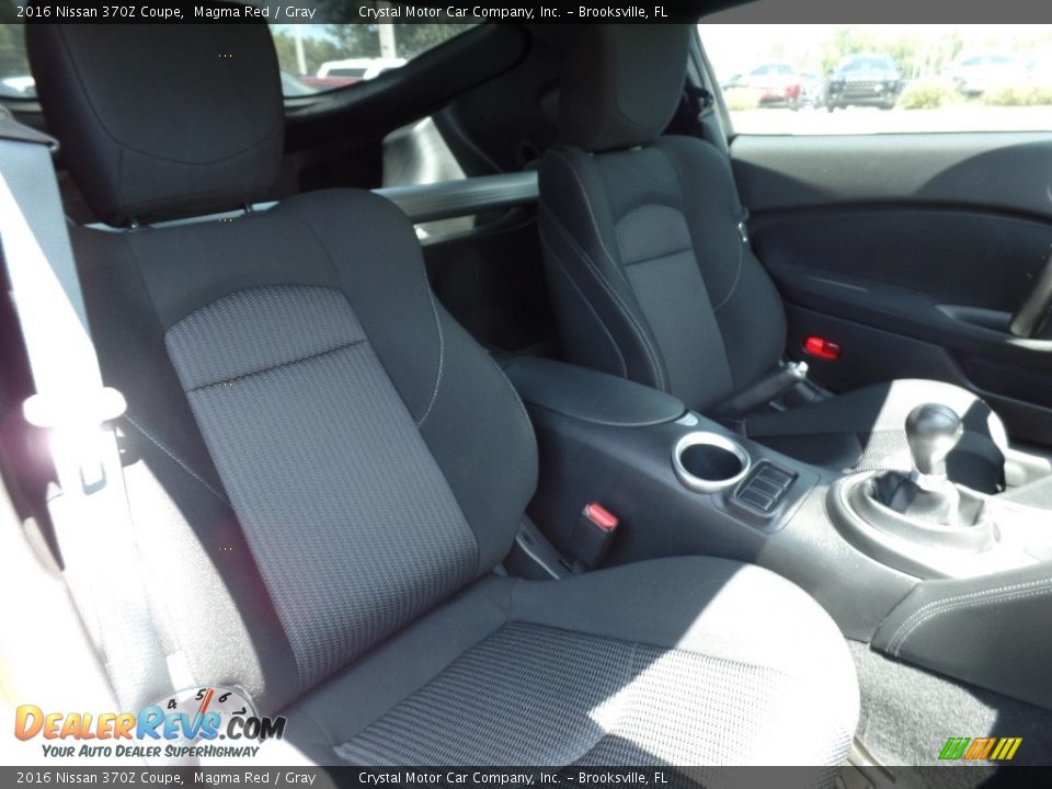 Front Seat of 2016 Nissan 370Z Coupe Photo #11