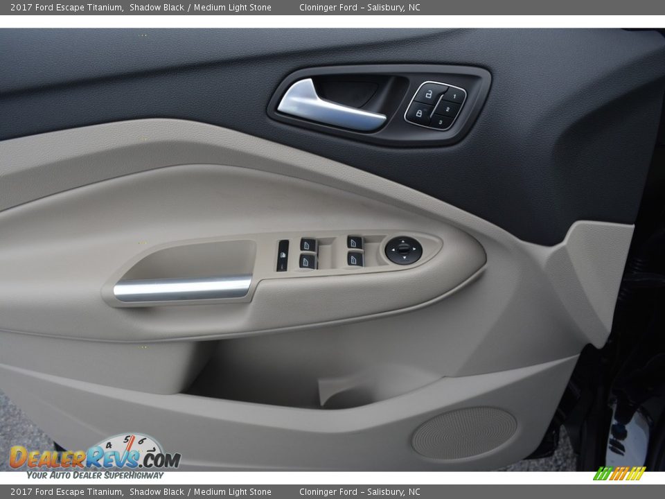 Door Panel of 2017 Ford Escape Titanium Photo #5