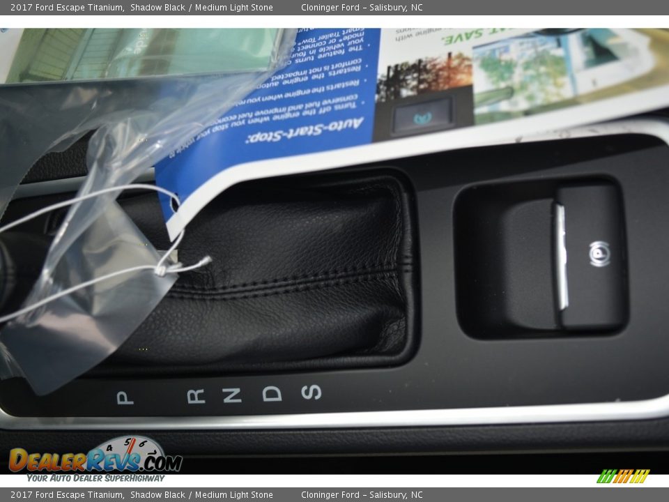 2017 Ford Escape Titanium Shadow Black / Medium Light Stone Photo #18