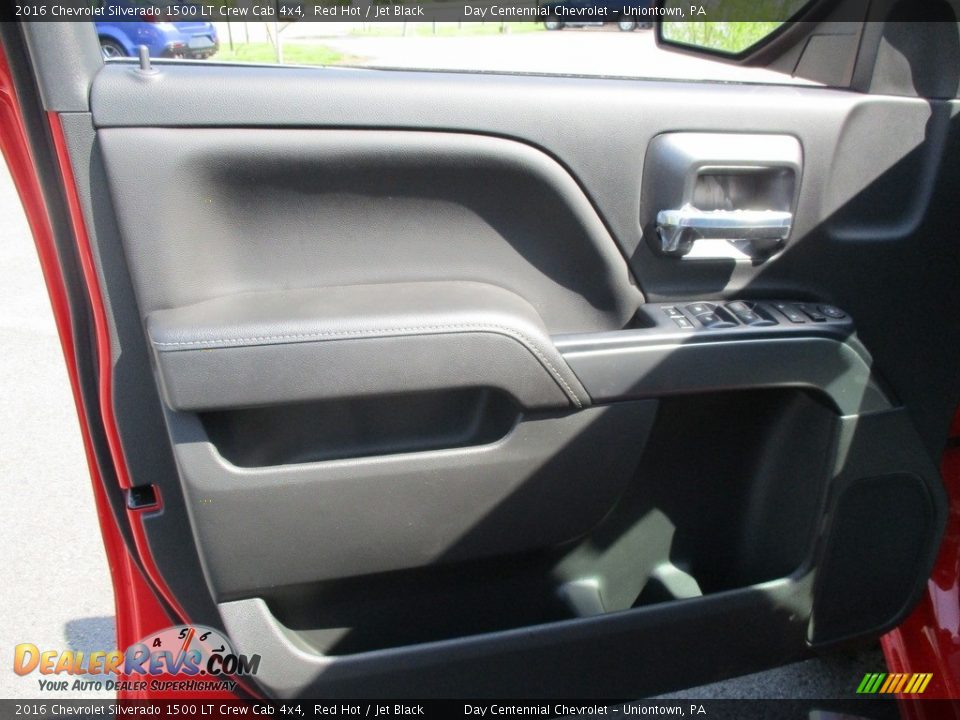 2016 Chevrolet Silverado 1500 LT Crew Cab 4x4 Red Hot / Jet Black Photo #11