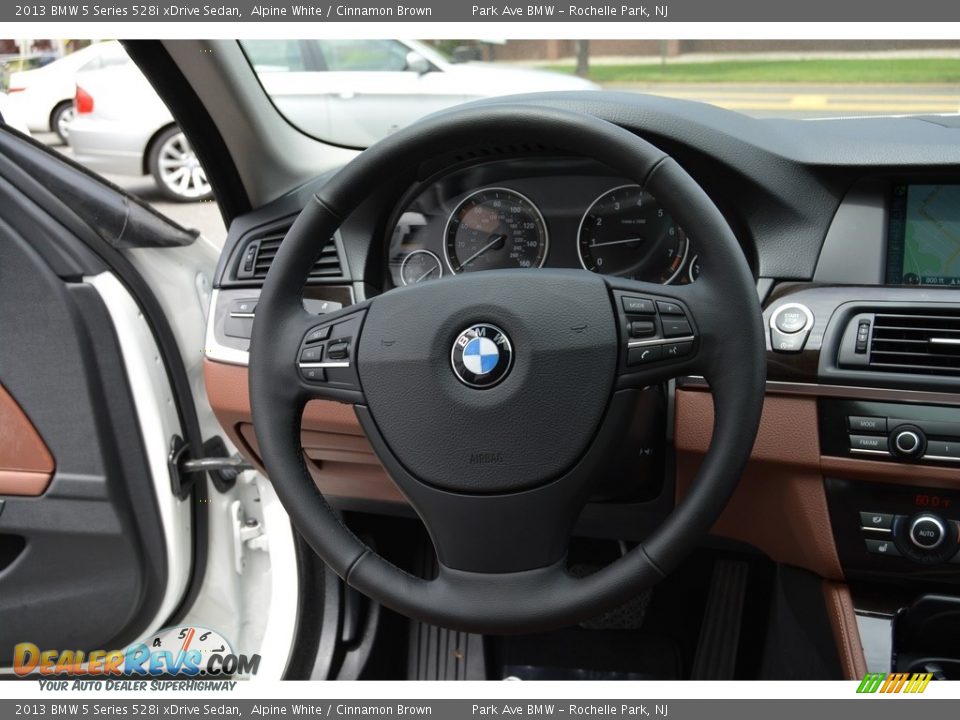 2013 BMW 5 Series 528i xDrive Sedan Alpine White / Cinnamon Brown Photo #17