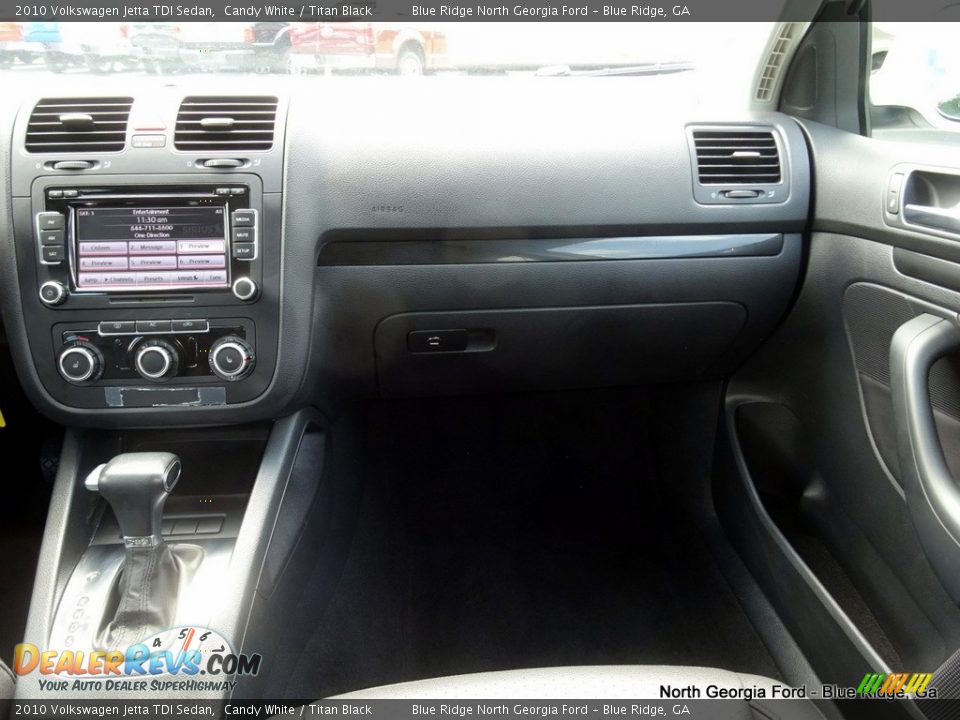 2010 Volkswagen Jetta TDI Sedan Candy White / Titan Black Photo #18