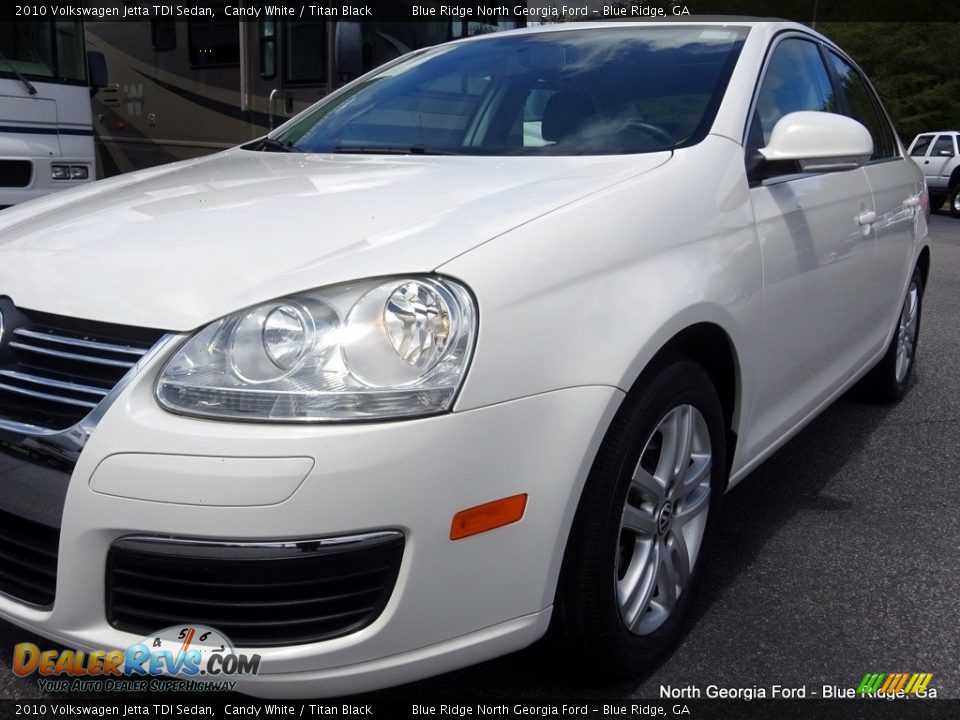 2010 Volkswagen Jetta TDI Sedan Candy White / Titan Black Photo #31